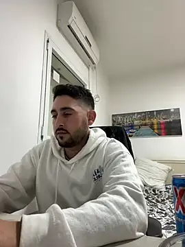 Snapshot of luffykingofpirets chatting on January 8, 11:52 pm luffykingofpirets online show from January 8, 11:52 pm