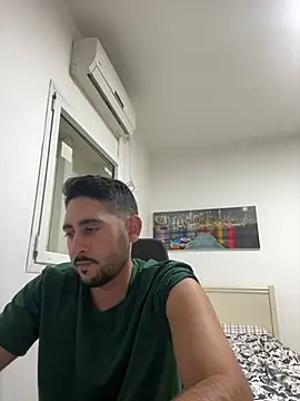 Snapshot of luffykingofpirets chatting on January 13, 2:42 pm luffykingofpirets online show from January 13, 2:42 pm