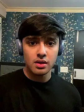 Snapshot of sunny49477 chatting on January 25, 10:40 am sunny49477 online show from January 25, 10:40 am