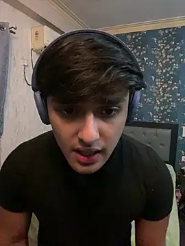 Snapshot of sunny49477 chatting on February 17, 1:32 pm sunny49477 online show from February 17, 1:32 pm