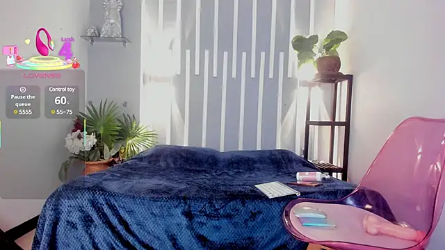 Samantha  cooper online show from March 7, 1:40 pm