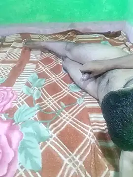 Coupleshow47 online show from May 15, 11:34 pm