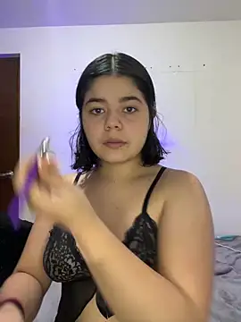 pretty angela1 online show from January 7, 6:24 pm