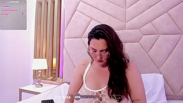 LunaPleasure online show from November 24, 5:40 am