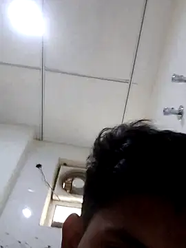 Snapshot of iamharryy chatting on November 11, 11:10 am iamharryy online show from November 11, 11:10 am