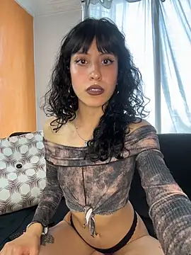 indira k online show from December 3, 8:40 pm