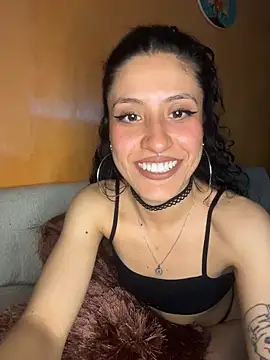 Snapshot of indira_k chatting on June 4, 12:49 am indira k online show from June 4, 12:49 am