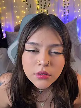 Snapshot of kath_kitty chatting on July 13, 1:30 am kath kitty online show from July 13, 1:30 am
