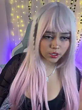 Snapshot of kath_kitty chatting on August 1, 3:06 am kath kitty online show from August 1, 3:06 am