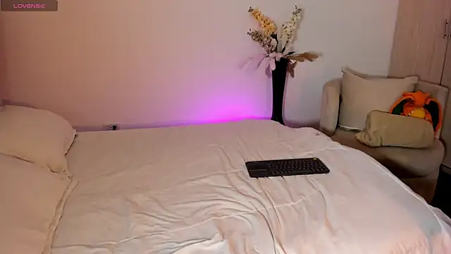 Snapshot of rachaeldeckard__ chatting on September 10, 6:24 am rachaeldeckard online show from September 10, 6:24 am