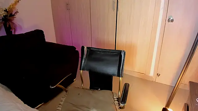 Snapshot of rachaeldeckard__ chatting on October 30, 3:41 am rachaeldeckard online show from October 30, 3:41 am