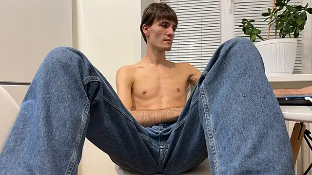 BrendanSilvers online show from April 6, 8:10 pm