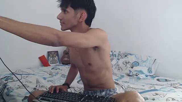 Snapshot of Johan_Mancini_R chatting on December 30, 8:47 pm Johan Mancini R online show from December 30, 8:47 pm