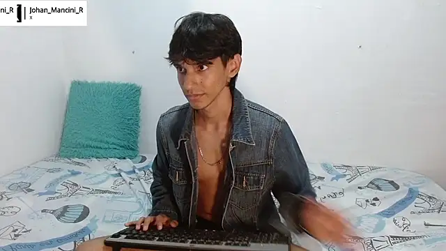 Snapshot of Johan_Mancini_R chatting on June 13, 3:21 pm Johan Mancini R online show from June 13, 3:21 pm