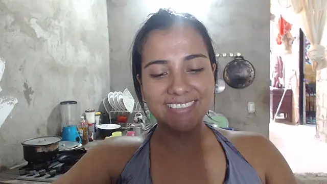 Snapshot of Coral0403 chatting on June 5, 6:13 pm Coral0403 online show from June 5, 6:13 pm
