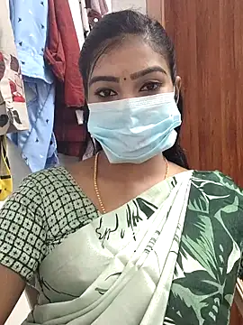 Snapshot of meena_27 chatting on March 1, 8:23 am meena 27 online show from March 1, 8:23 am