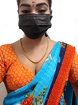 Snapshot of meena_27 chatting on November 15, 7:05 am meena 27 online show from November 15, 7:05 am