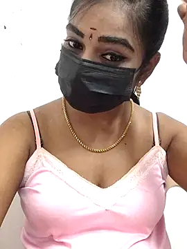 Snapshot of meena_27 chatting on November 25, 8:14 am meena 27 online show from November 25, 8:14 am