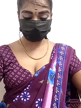 Snapshot of meena_27 chatting on November 28, 8:50 am meena 27 online show from November 28, 8:50 am