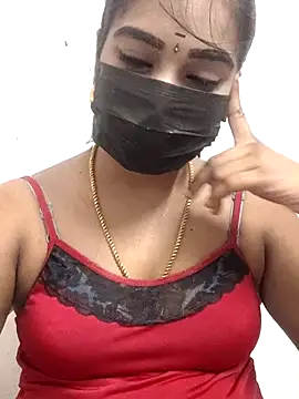 Snapshot of meena_27 chatting on November 30, 4:11 pm meena 27 online show from November 30, 4:11 pm