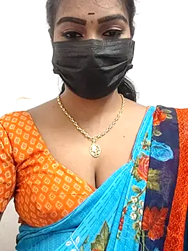 Snapshot of meena_27 chatting on December 15, 8:29 am meena 27 online show from December 15, 8:29 am