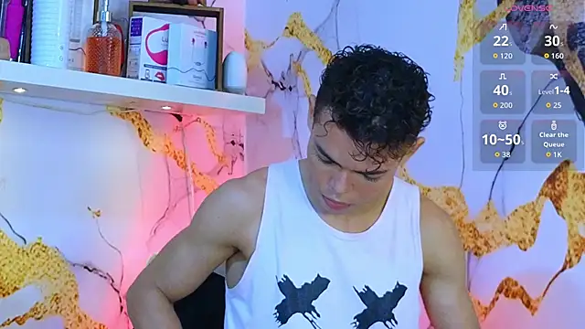 Snapshot of Nijinsky_LatinBoy chatting on November 13, 10:47 am Nijinsky LatinBoy online show from November 13, 10:47 am