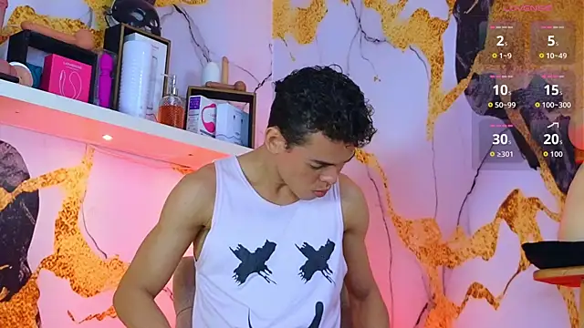 Snapshot of Nijinsky_LatinBoy chatting on November 20, 10:59 am Nijinsky LatinBoy online show from November 20, 10:59 am