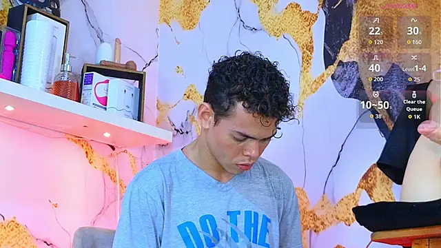 Snapshot of Nijinsky_LatinBoy chatting on November 21, 8:13 am Nijinsky LatinBoy online show from November 21, 8:13 am