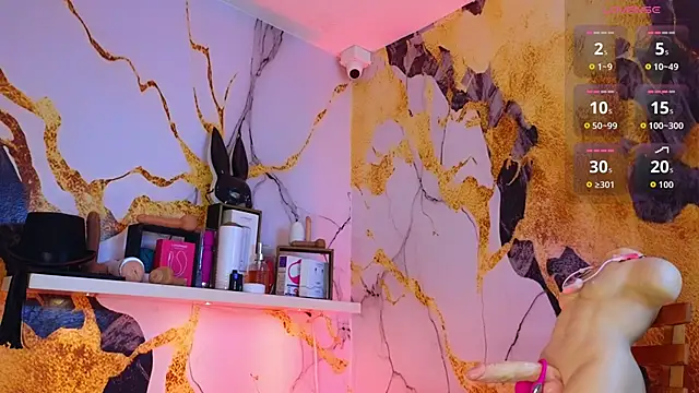 Snapshot of Nijinsky_LatinBoy chatting on November 22, 3:55 pm Nijinsky LatinBoy online show from November 22, 3:55 pm