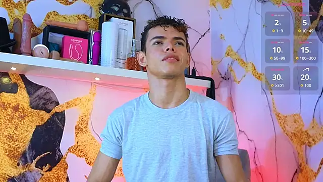 Snapshot of Nijinsky_LatinBoy chatting on November 27, 11:01 am Nijinsky LatinBoy online show from November 27, 11:01 am