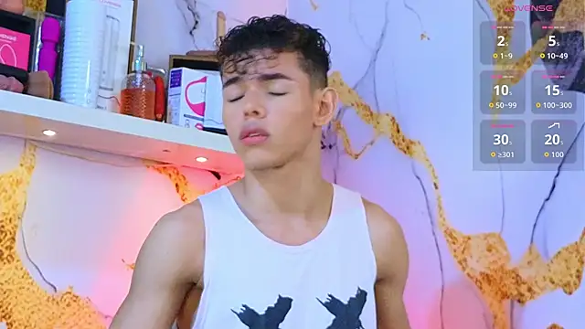 Snapshot of Nijinsky_LatinBoy chatting on December 3, 10:46 am Nijinsky LatinBoy online show from December 3, 10:46 am