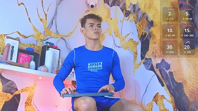 Snapshot of Nijinsky_LatinBoy chatting on December 16, 7:35 am Nijinsky LatinBoy online show from December 16, 7:35 am