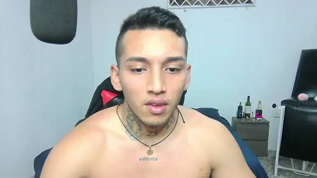 Snapshot of David_Adams2003 chatting on February 26, 2:25 pm David Adams2003 online show from February 26, 2:25 pm