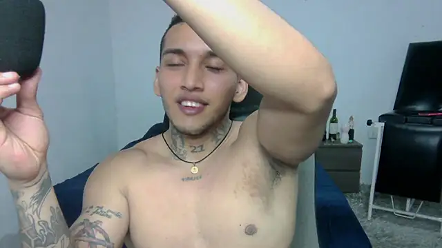 Snapshot of David_Adams2003 chatting on February 26, 11:04 pm David Adams2003 online show from February 26, 11:04 pm