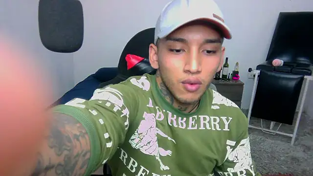 Snapshot of David_Adams2003 chatting on February 27, 1:49 pm David Adams2003 online show from February 27, 1:49 pm