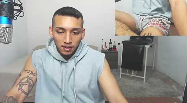 Snapshot of David_Adams2003 chatting on March 14, 2:41 pm David Adams2003 online show from March 14, 2:41 pm