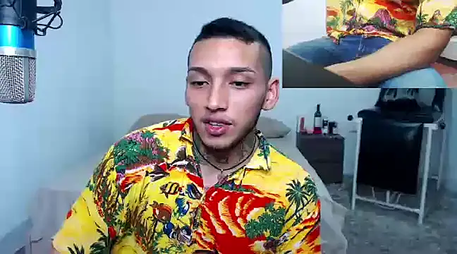 Snapshot of David_Adams2003 chatting on March 15, 5:04 pm David Adams2003 online show from March 15, 5:04 pm