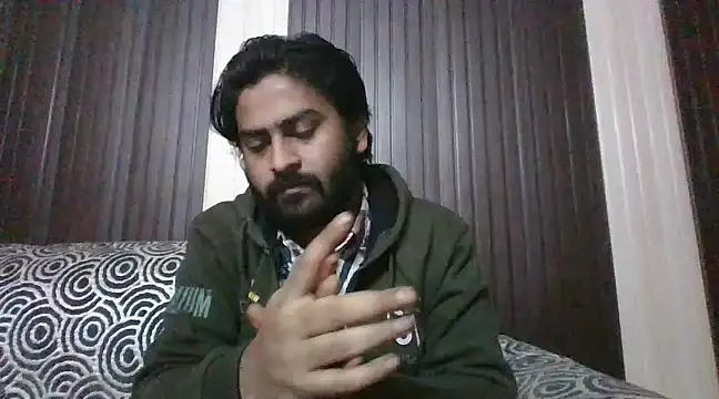 Snapshot of indihotguy chatting on February 6, 2:04 pm indihotguy online show from February 6, 2:04 pm