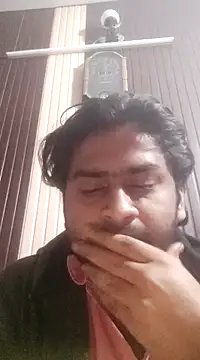 Snapshot of indihotguy chatting on February 23, 1:42 pm indihotguy online show from February 23, 1:42 pm