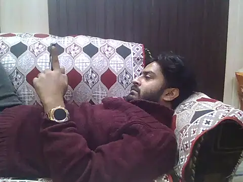 indihotguy online show from November 9, 10:35 am