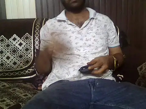 indihotguy online show from April 30, 2:12 pm