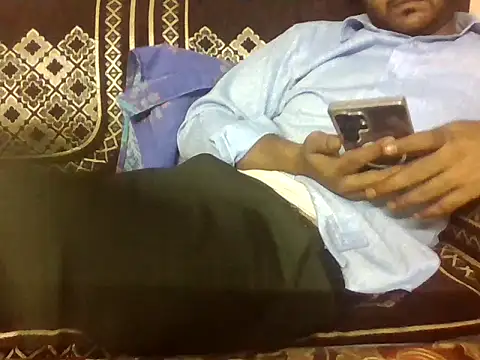 indihotguy online show from May 11, 2:45 pm