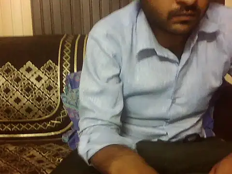 indihotguy online show from May 11, 4:15 pm