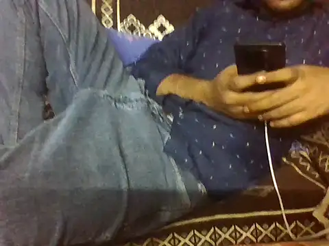 indihotguy online show from May 15, 1:23 am