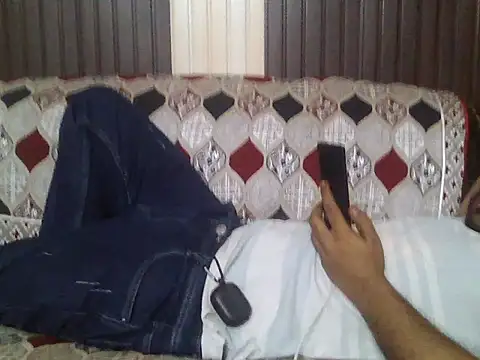 indihotguy online show from May 21, 2:40 am
