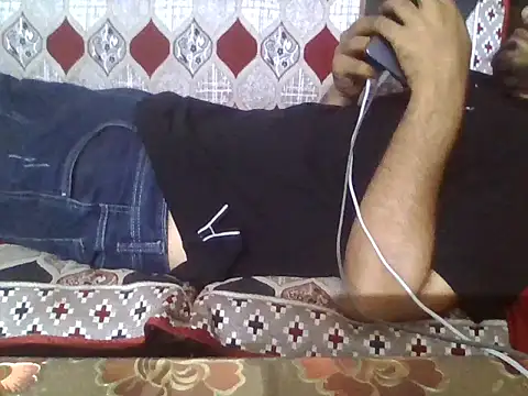 indihotguy online show from May 31, 6:20 pm