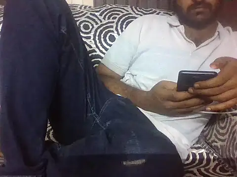 indihotguy online show from June 26, 9:46 am