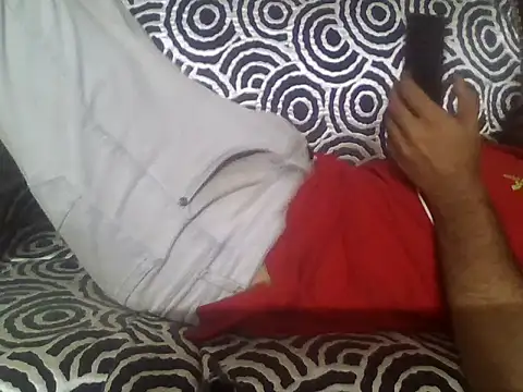 indihotguy online show from July 13, 1:41 am