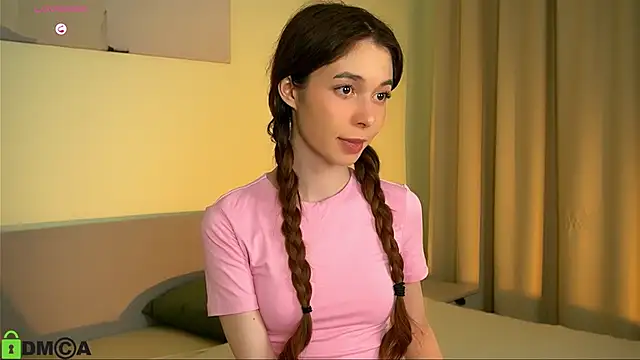 LittleOriana online show from January 30, 6:43 pm