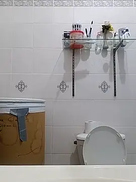 Snapshot of kingdon613 chatting on January 24, 10:11 am kingdon613 online show from January 24, 10:11 am